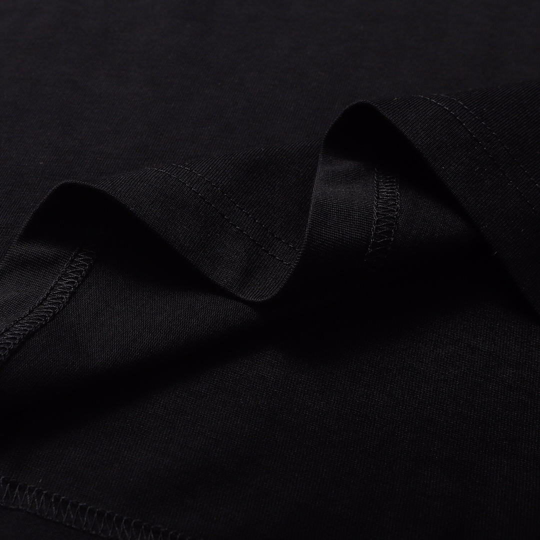 【2024】【CHROME HEARTS  公式旗艦店】クロムハーツ    Tシャツご好評に付き再入荷！