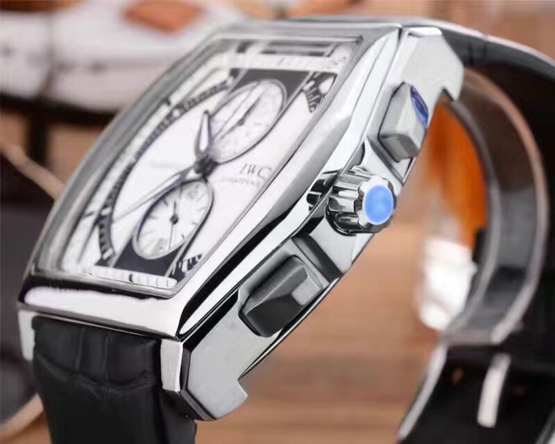 IWC  ( IWC)  腕時計  56*52MM