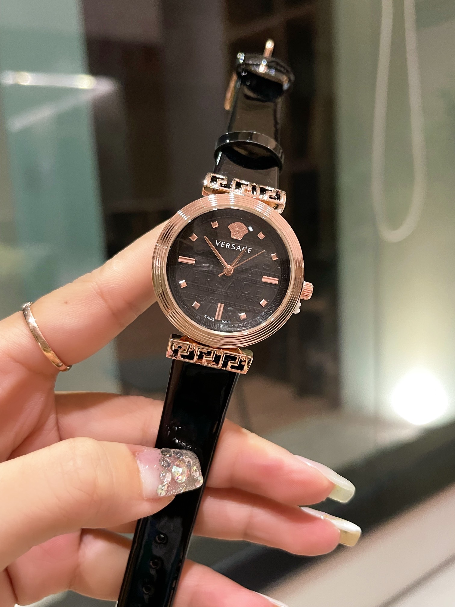 VERSACE  ( ヴェルサーチ)  腕時計 32*10MM