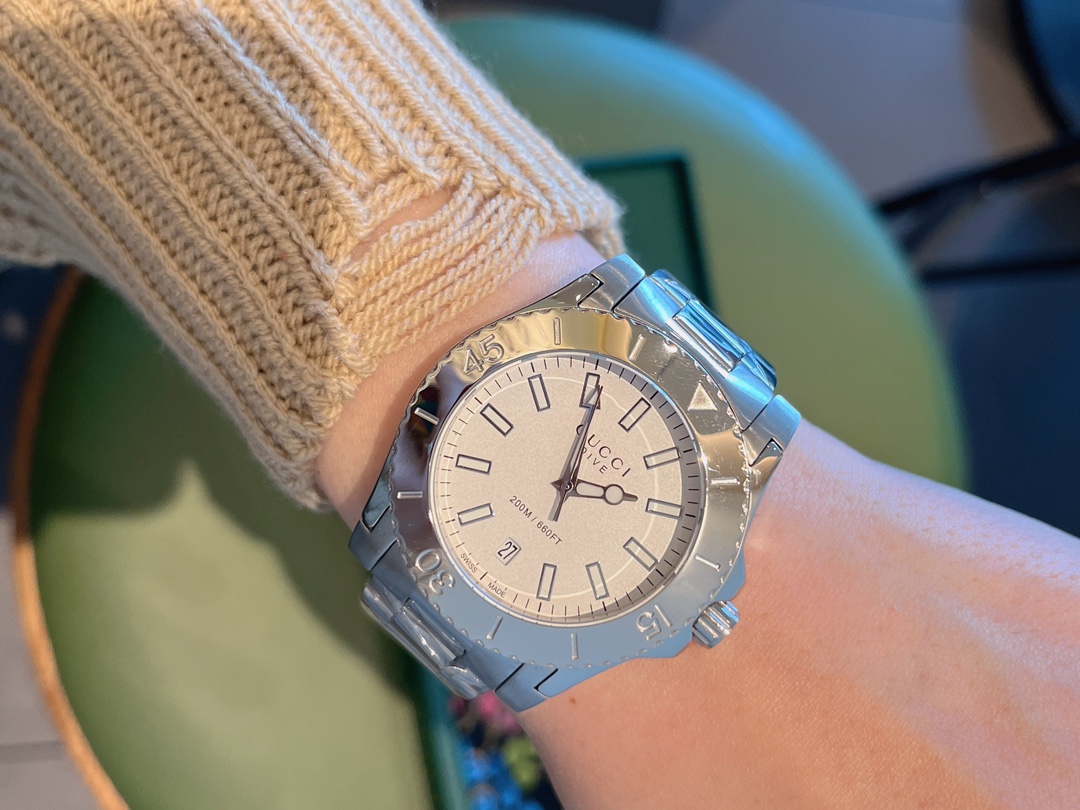 【2024】GUCCI( クッチ)  腕時計 40MM