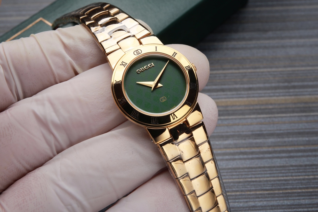 【2024】GUCCI( クッチ)  腕時計 26*6MM