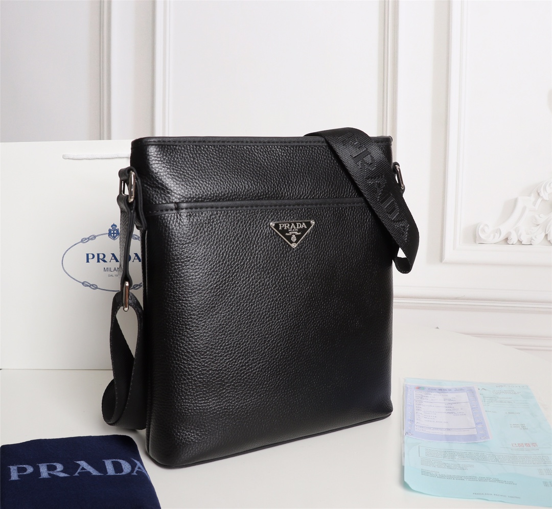 【2024】【PRADA 公式旗艦店】プラダ   ショルダーバッグ 当日出荷 好評に付き再入荷！25*27*5CM