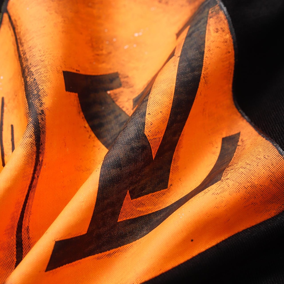 【2024】LV【LOUIS VUITTON公式旗艦店】 ルイヴィトン   Tシャツご好評に付き再入荷！