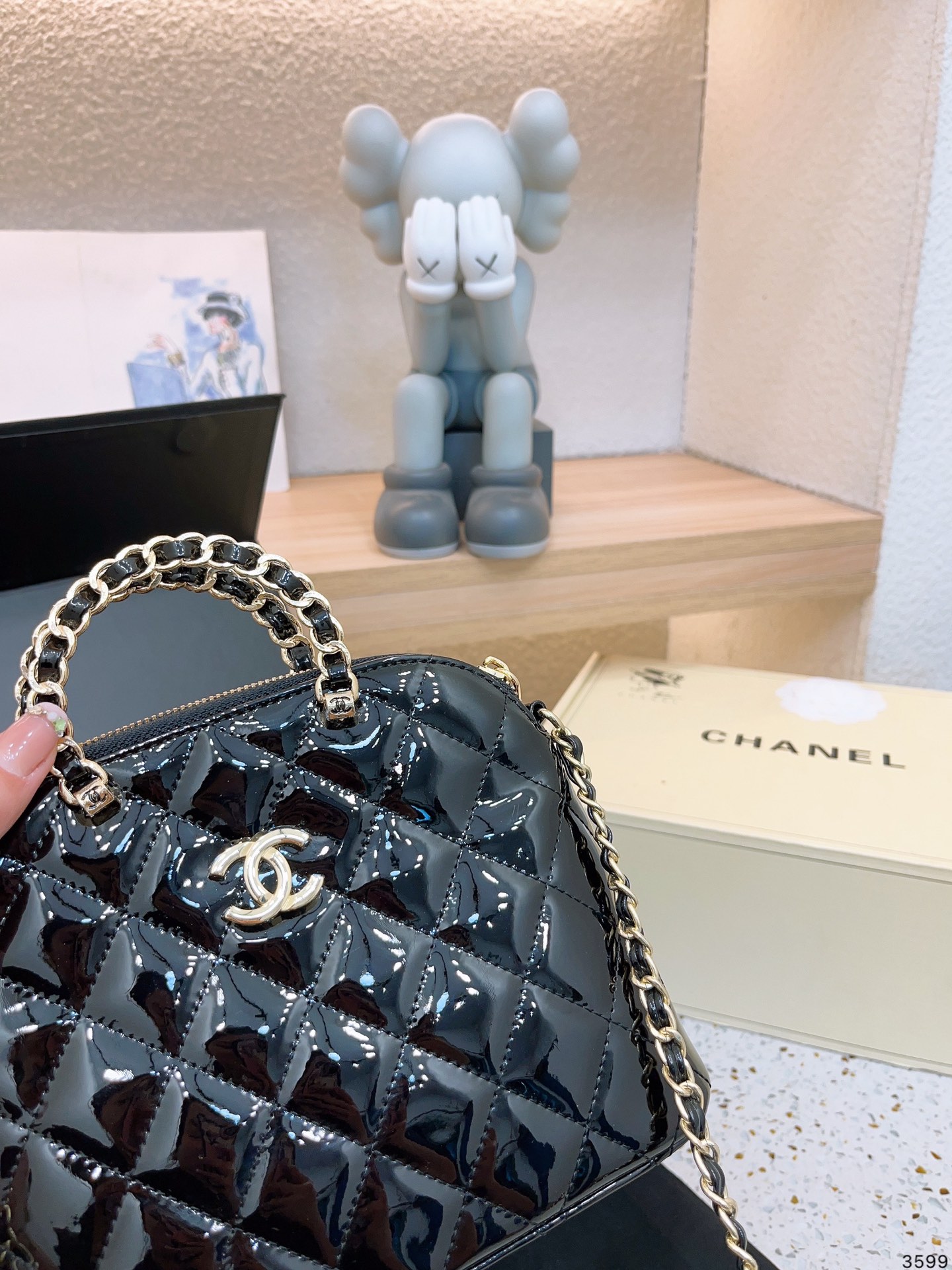 【CHANEL  公式 旗艦店】シャネル   ショルダーバッグ  当日出荷 好評に付き再入荷！21*17CM