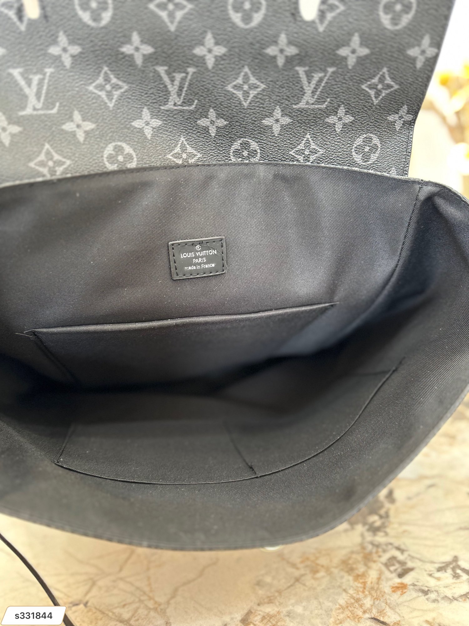 【2024】【 LOUIS VUITTON公式 旗艦店】ルイヴィトン   リュックサック   当日出荷 好評に付き再入荷！32*42CM