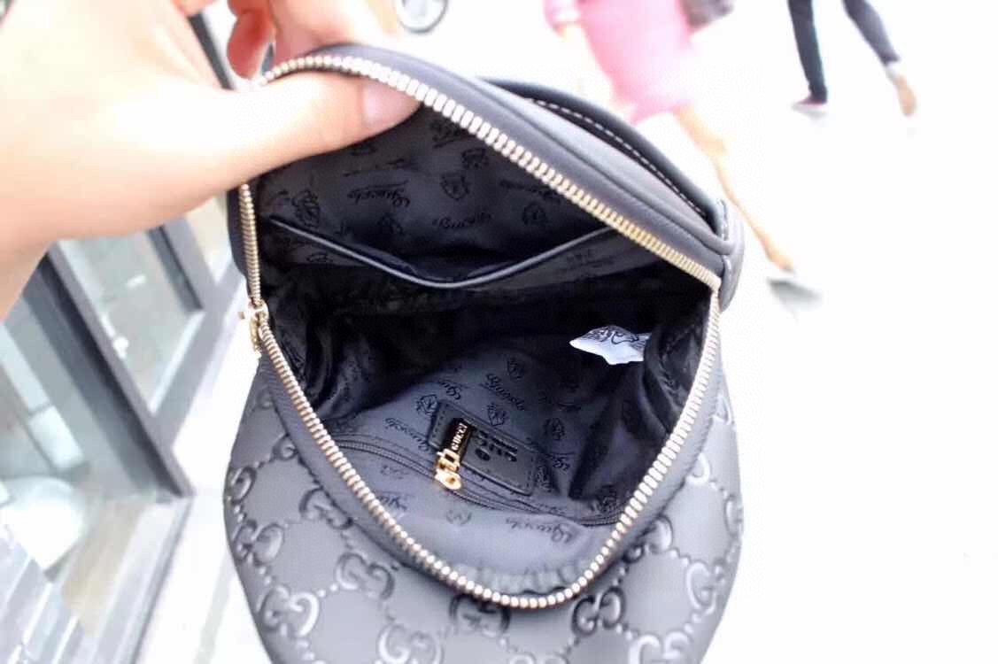 【2024】【GUCCI 公式 旗艦店】クッチ  胸ポケット 当日出荷 好評に付き再入荷！19*20*5CM