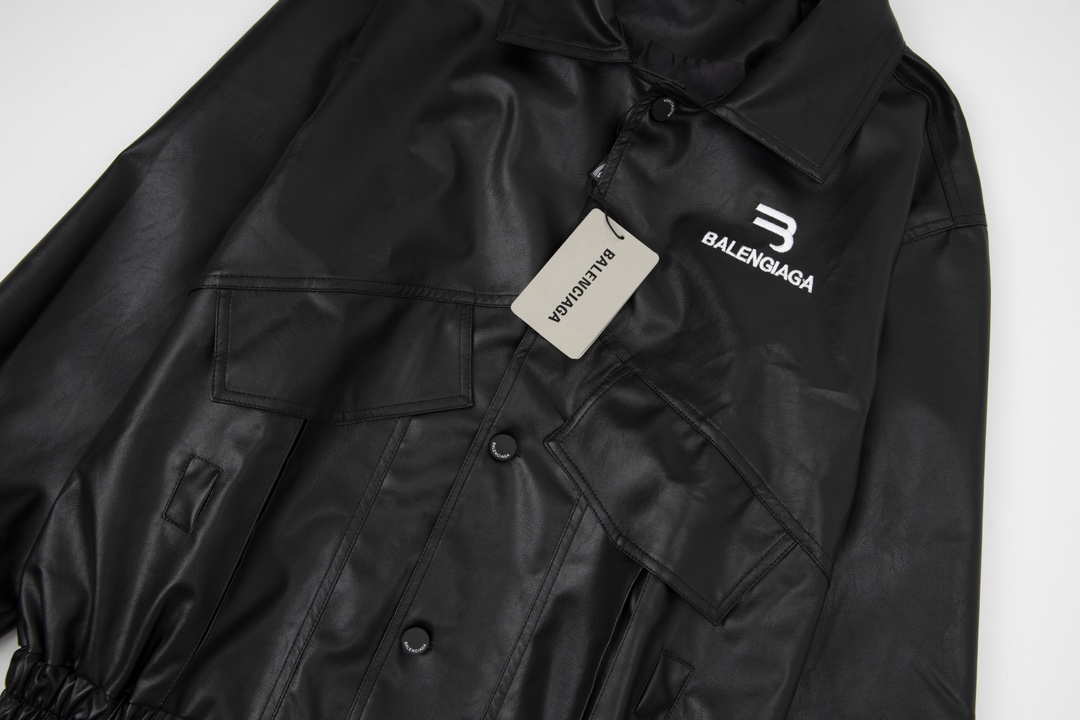 【2024】【BALENCIAGA 公式旗艦店】 バレンシアガ レザージャケット好評に付き再入荷！