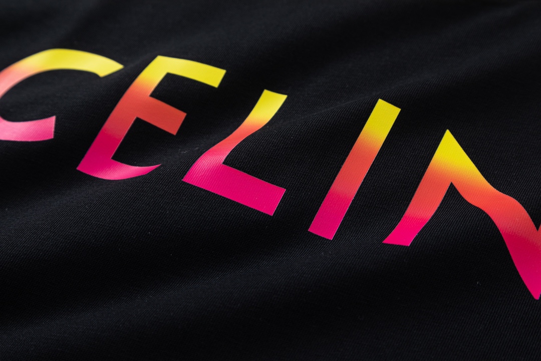 【CELINE  公式旗艦店】セリーヌ  Tシャツ ご好評に付き再入荷！