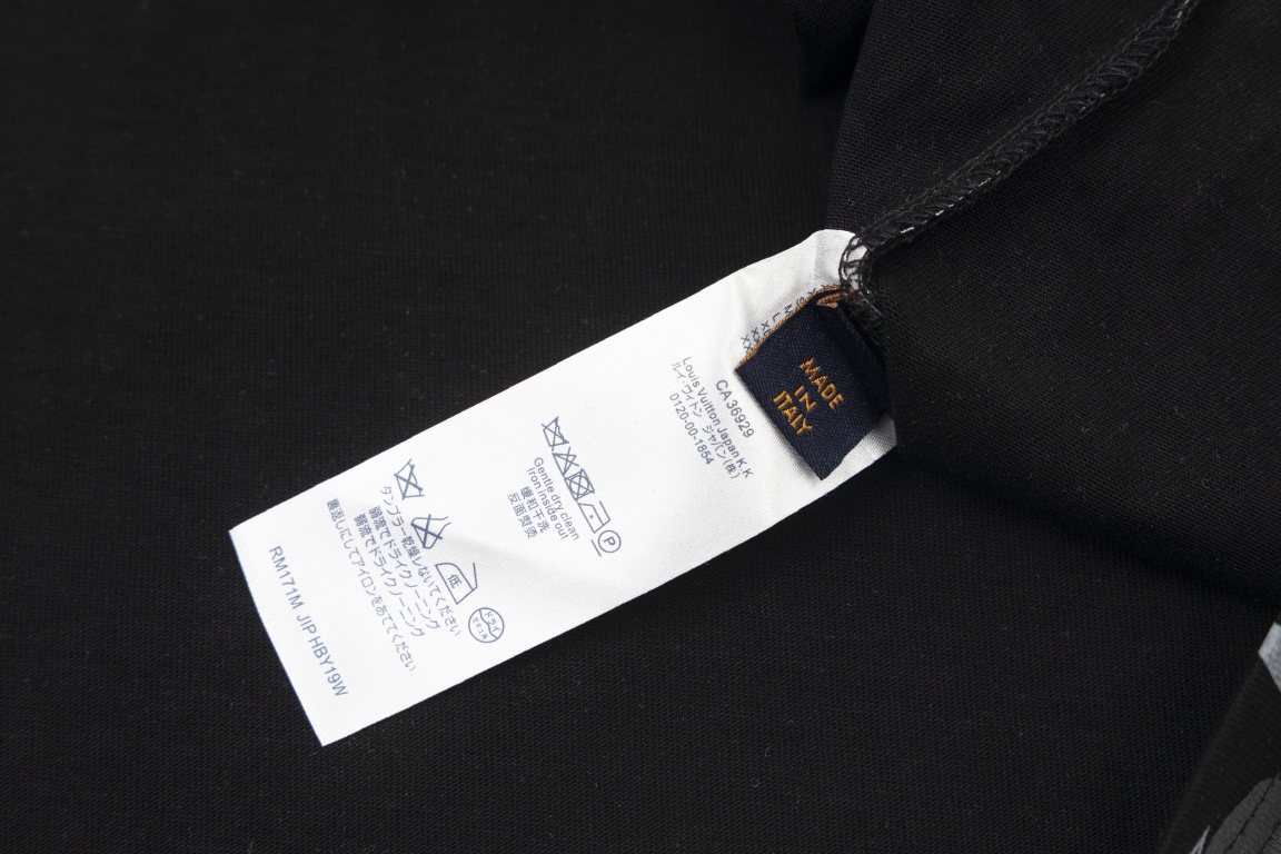 【LOUIS VUITTON  公式旗艦店】ルイヴィトン   Tシャツ ご好評に付き再入荷！