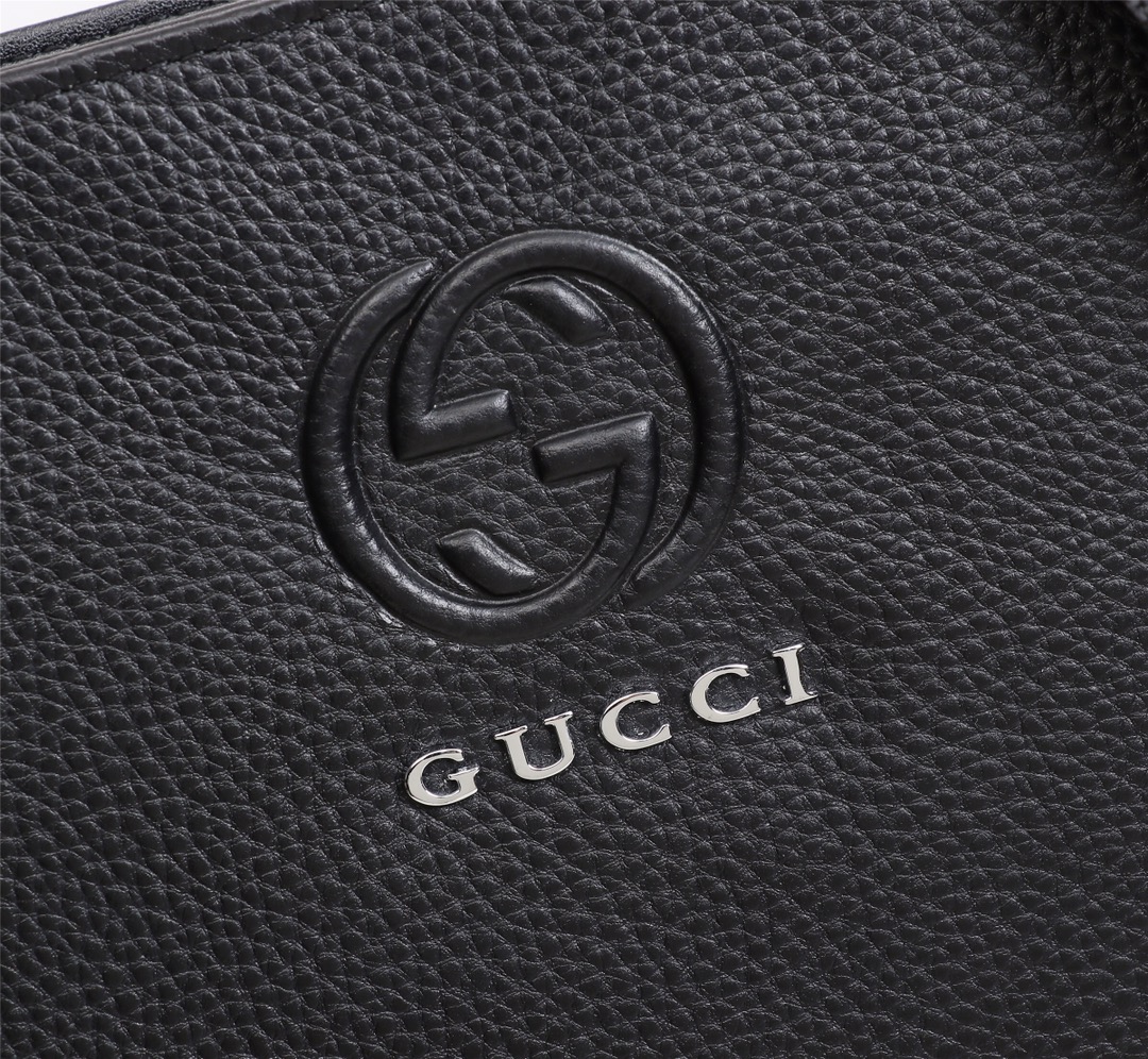 【2025】【GUCCI 公式 旗艦店】クッチ  ショルダーバッグ 当日出荷 好評に付き再入荷！25*27*6CM