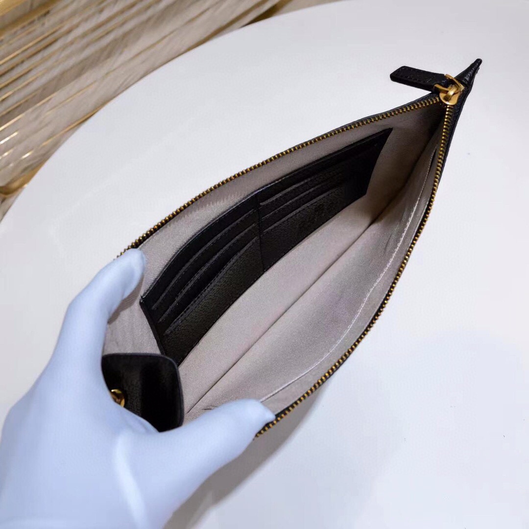 【GUCCI 公式 旗艦店】クッチ  クラッチバッグ 当日出荷 好評に付き再入荷！28*20CM