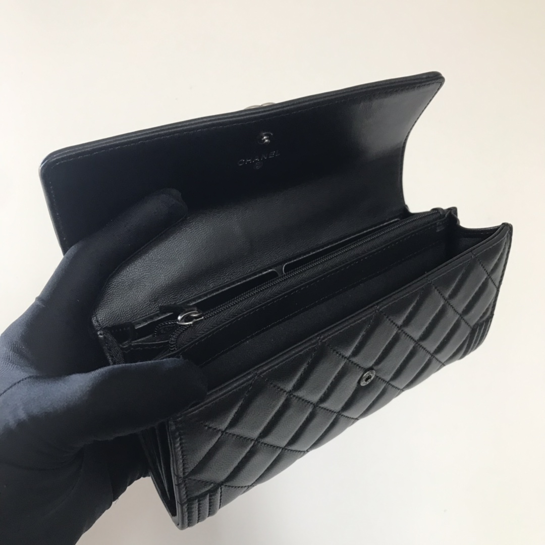 【CHANEL 公式 旗艦店】シャネル 財布   当日出荷 好評に付き再入荷！10.5*19*3cm