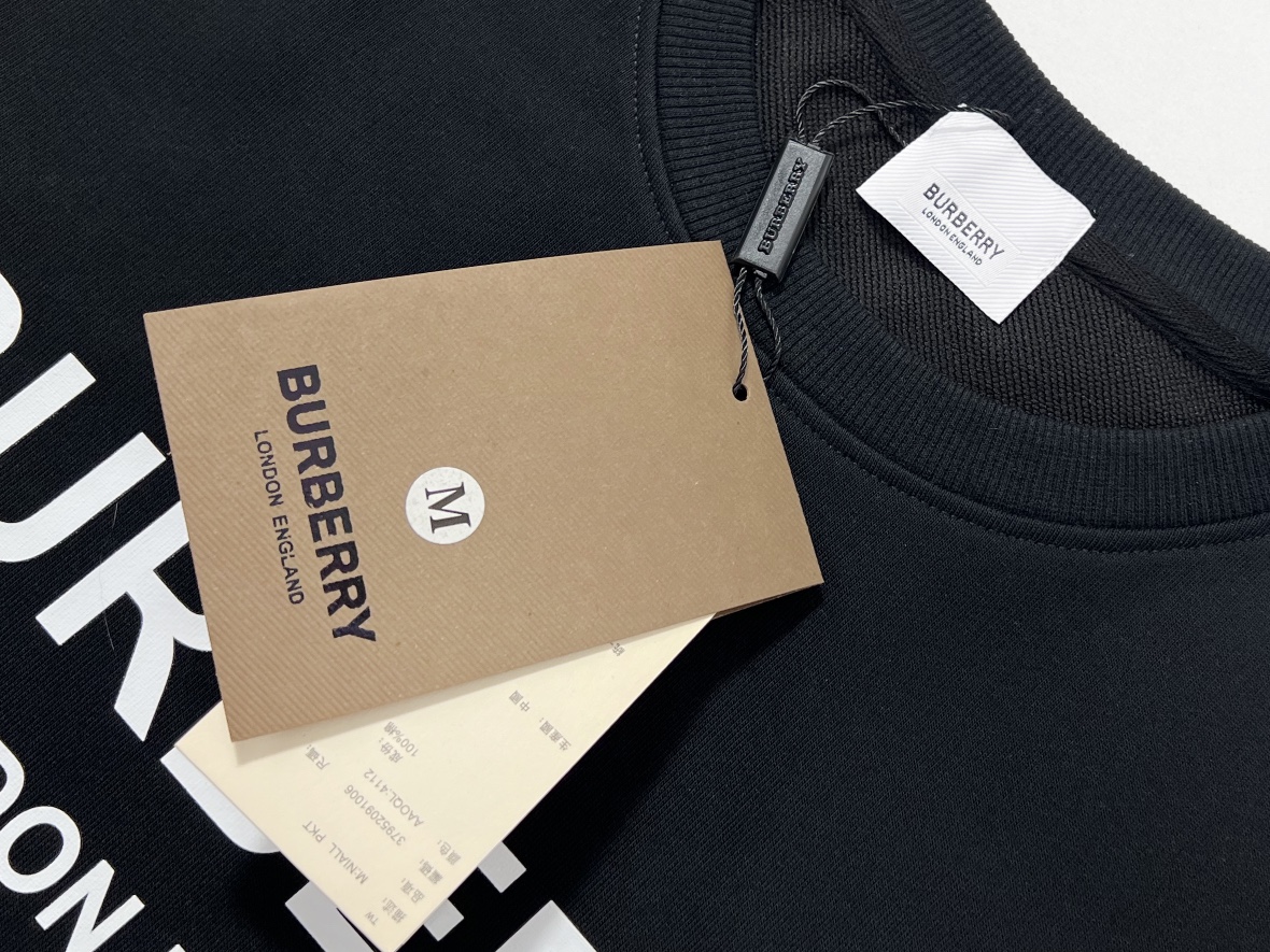 【BURBERRY 公式旗艦店】バーバリー 丸首の衛衣 スウェットご好評に付き再入荷！