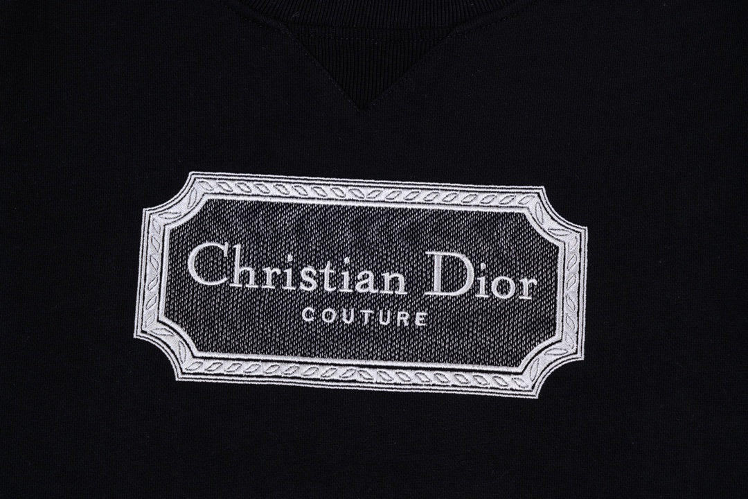 【DIOR 公式旗艦店】ディオール  丸首の衛衣 スウェットご好評に付き再入荷！