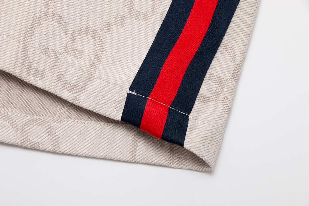 【GUCCI公式旗艦店】クッチ  ショートパンツ  ご好評に付き再入荷！