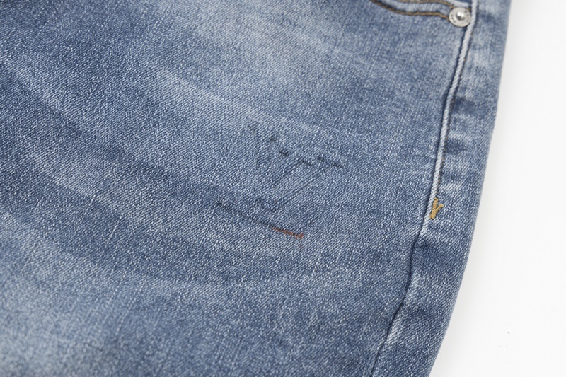 【2024】【LOUIS VUITTON   公式旗艦店】 ルイヴィトン  ジーパン  ご好評に付き再入荷！