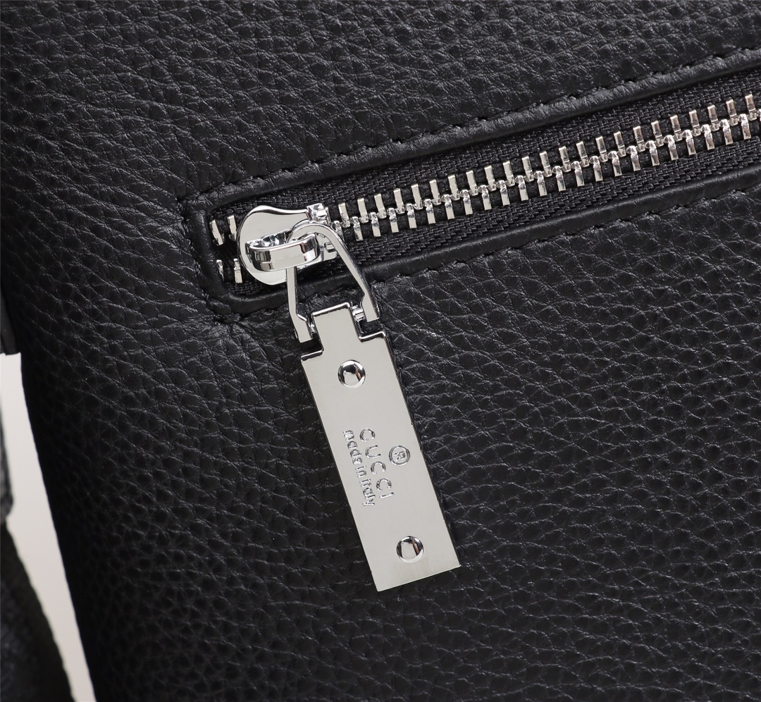 【2025】【GUCCI 公式 旗艦店】クッチ  ショルダーバッグ 当日出荷 好評に付き再入荷！25*27*6CM