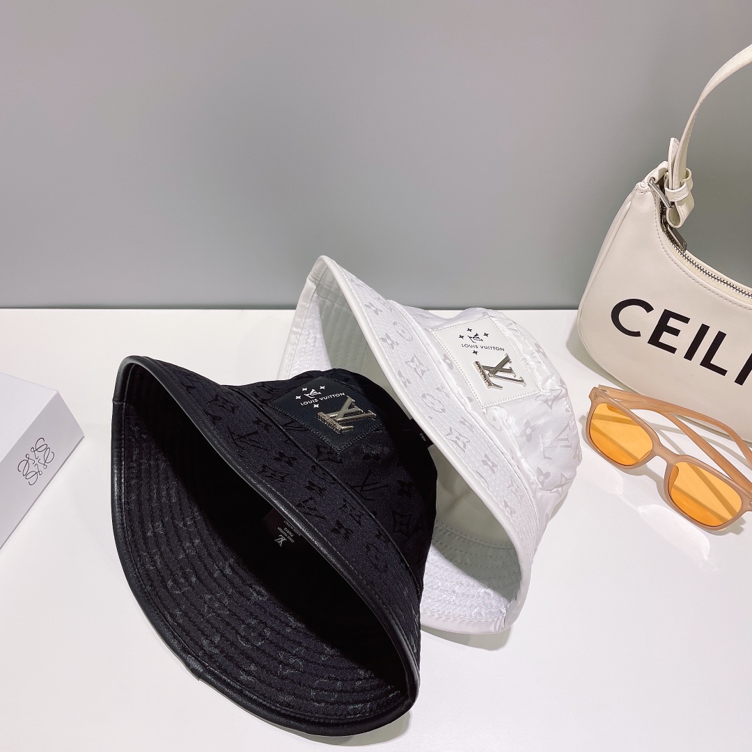 LOUIS VUITTON( ルイヴィトン)フィッシャーマンズハット