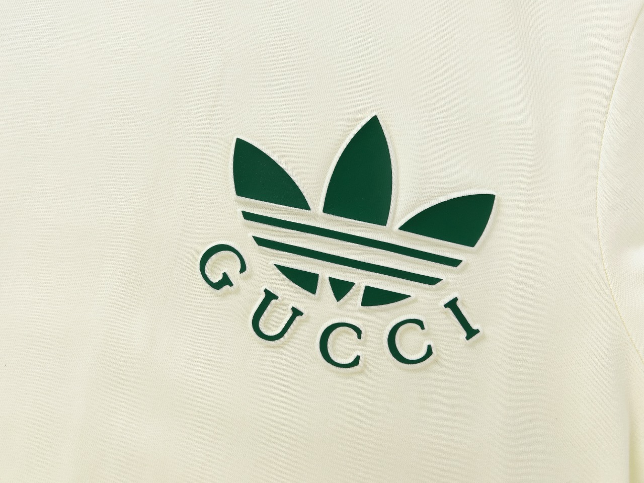 【2024】【GUCCI公式旗艦店】クッチ   Tシャツ ご好評に付き再入荷！