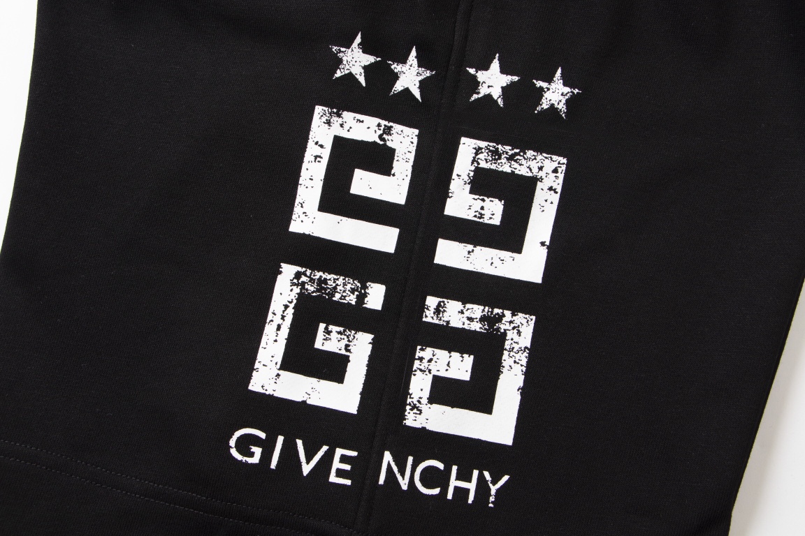 【GIVENCHY 公式旗艦店】ジバンシー   ショートパンツご好評に付き再入荷！