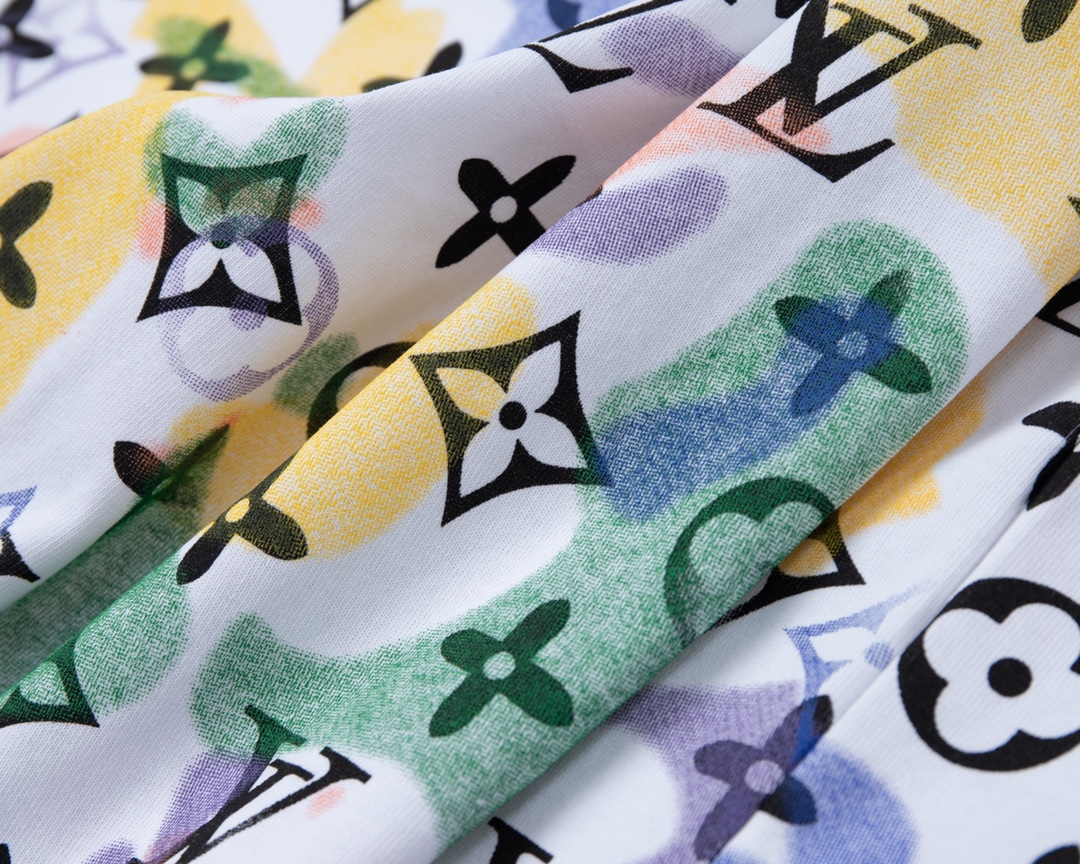 【2024】【LOUIS VUITTON  公式旗艦店】ルイヴィトン   Tシャツ ご好評に付き再入荷！