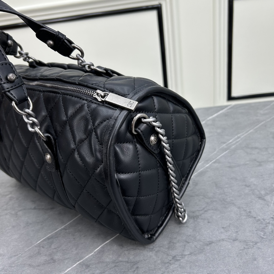 【2024】【CHANEL公式 旗艦店】シャネル 旅行かばん 当日出荷 好評に付き再入荷！32*19*14CM