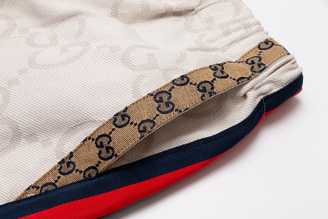 【GUCCI公式旗艦店】クッチ  ショートパンツ  ご好評に付き再入荷！