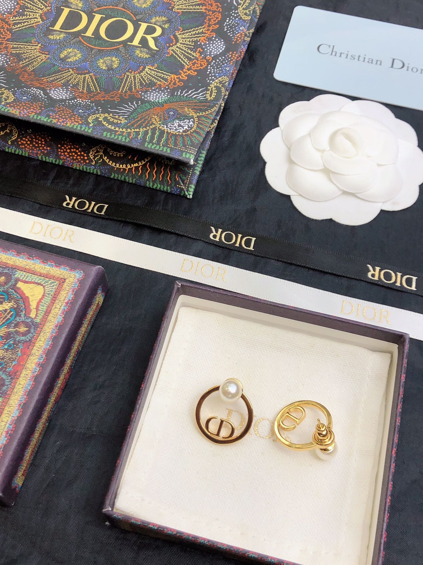 【2024】【DIOR】 ディオール  ファッションスタイルのイヤリング