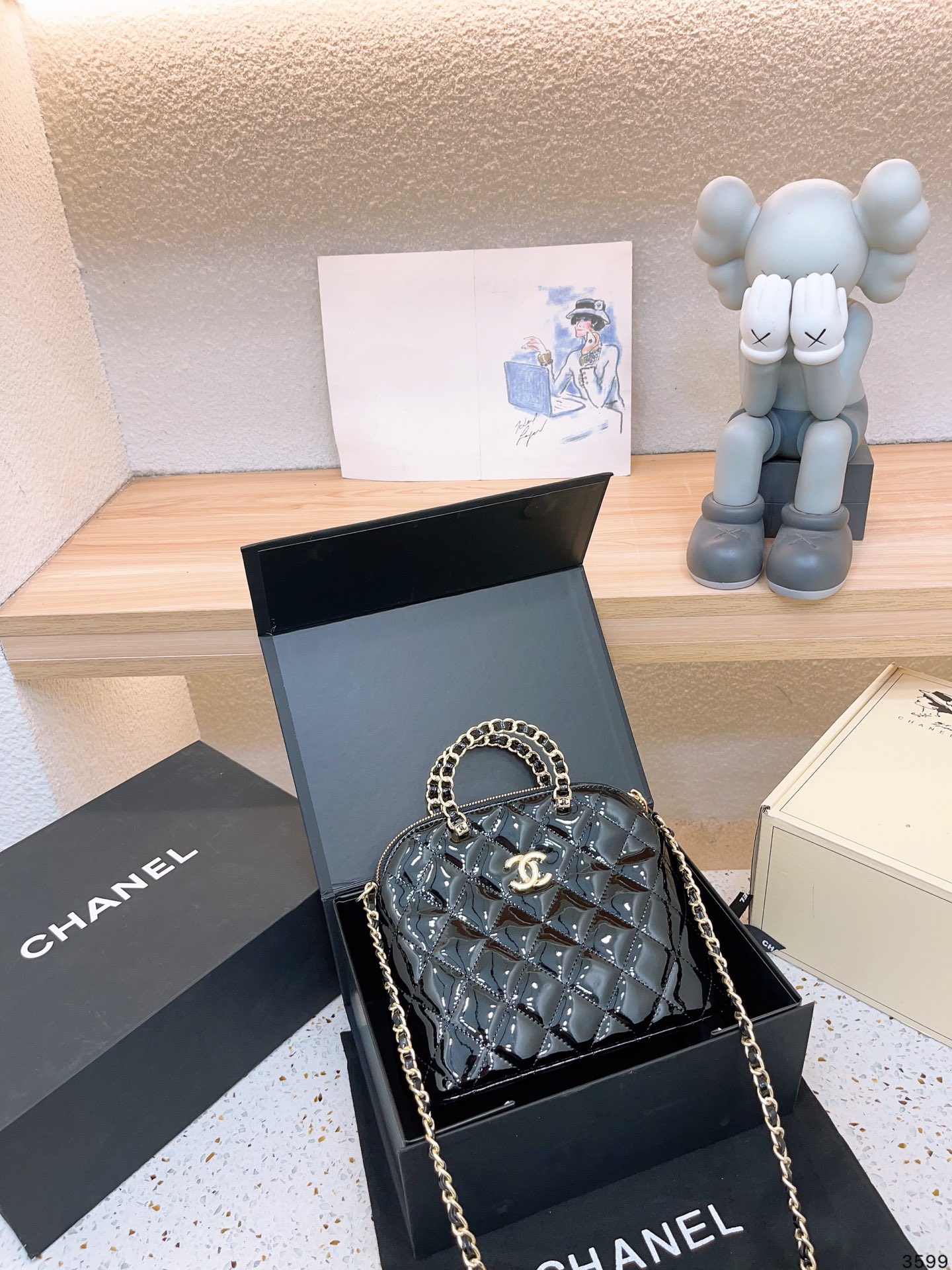 【CHANEL  公式 旗艦店】シャネル   ショルダーバッグ  当日出荷 好評に付き再入荷！21*17CM