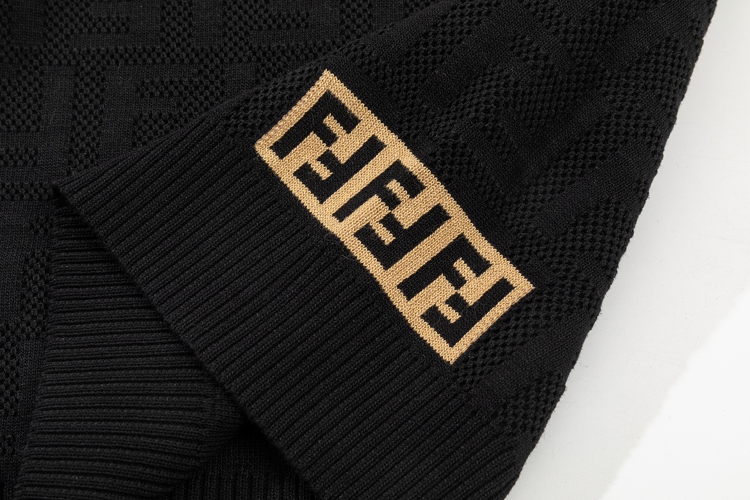 【2024】【FENDI  公式旗艦店】フェンディ   ショートパンツご好評に付き再入荷！