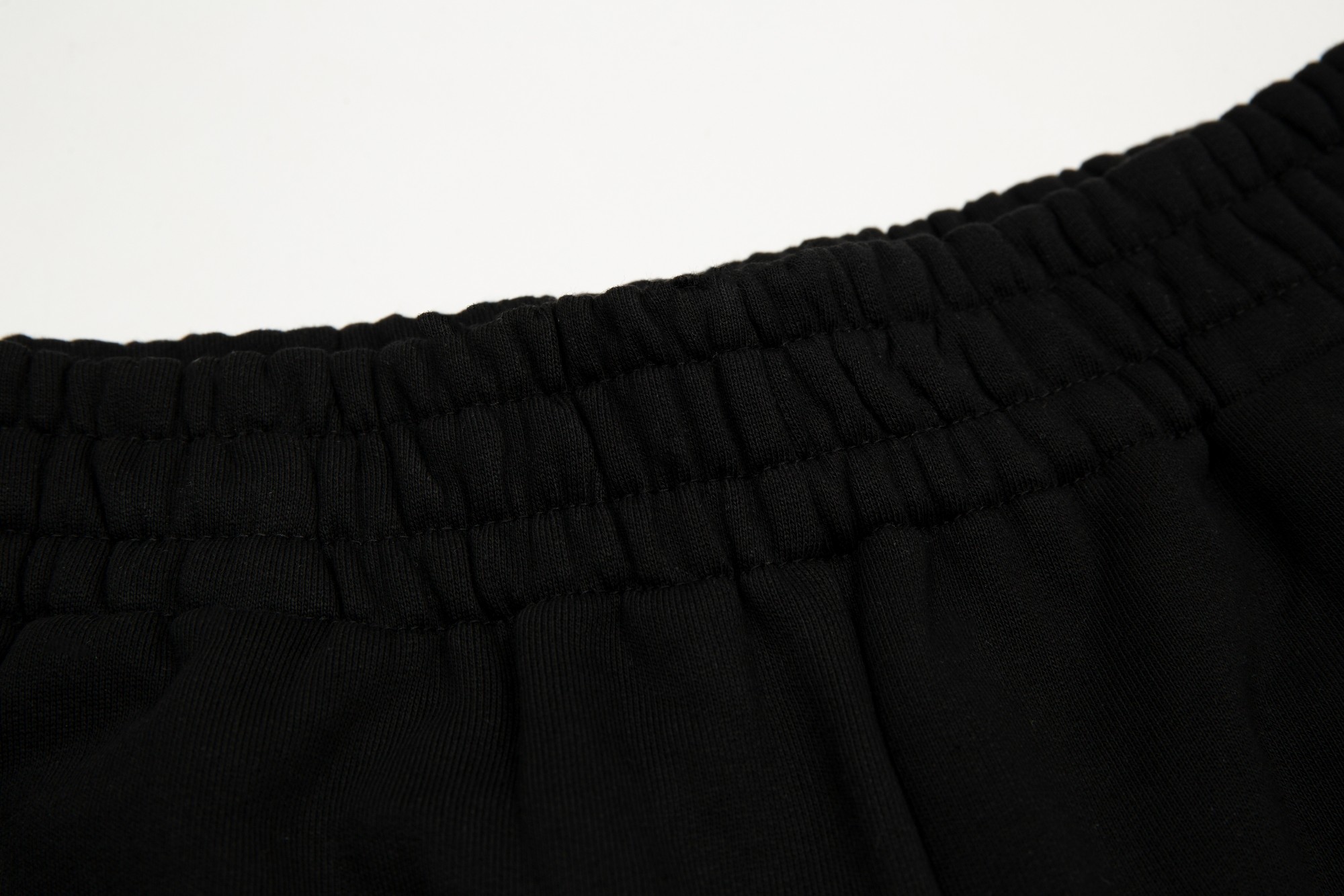 【2024】【BALENCIAGA  公式旗艦店】バレンシアガ    ショートパンツ  ご好評に付き再入荷！