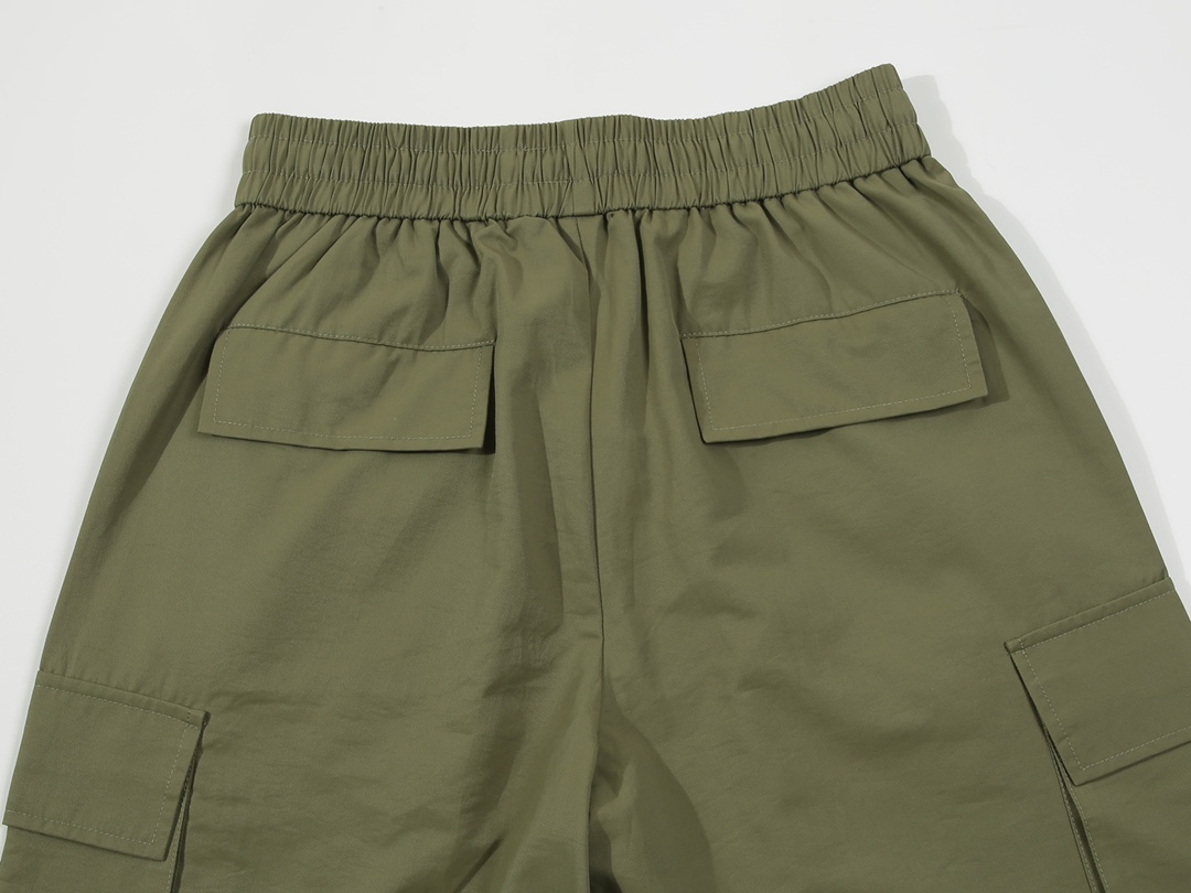 【GIVENCHY 公式旗艦店】ジバンシー    ショートパンツご好評に付き再入荷！