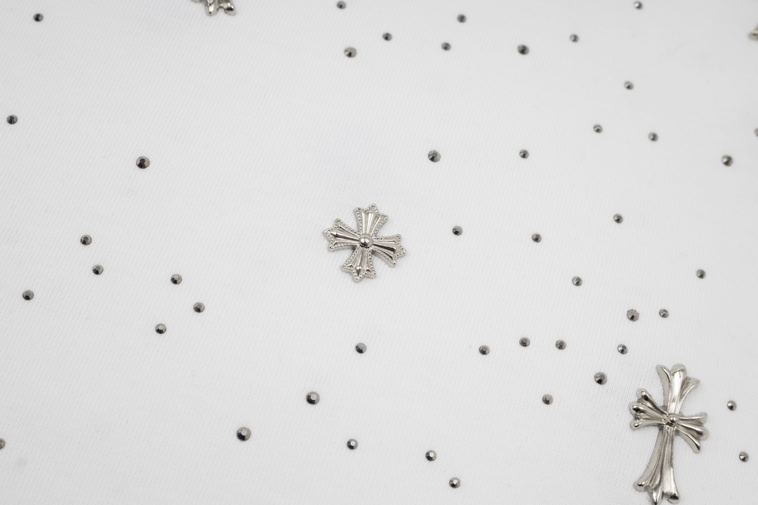 【2024】【CHROME HEARTS  公式旗艦店】クロムハーツ    Tシャツご好評に付き再入荷！