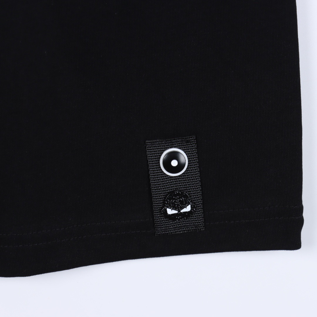 【FENDI  公式旗艦店】フェンディ   Tシャツご好評に付き再入荷！