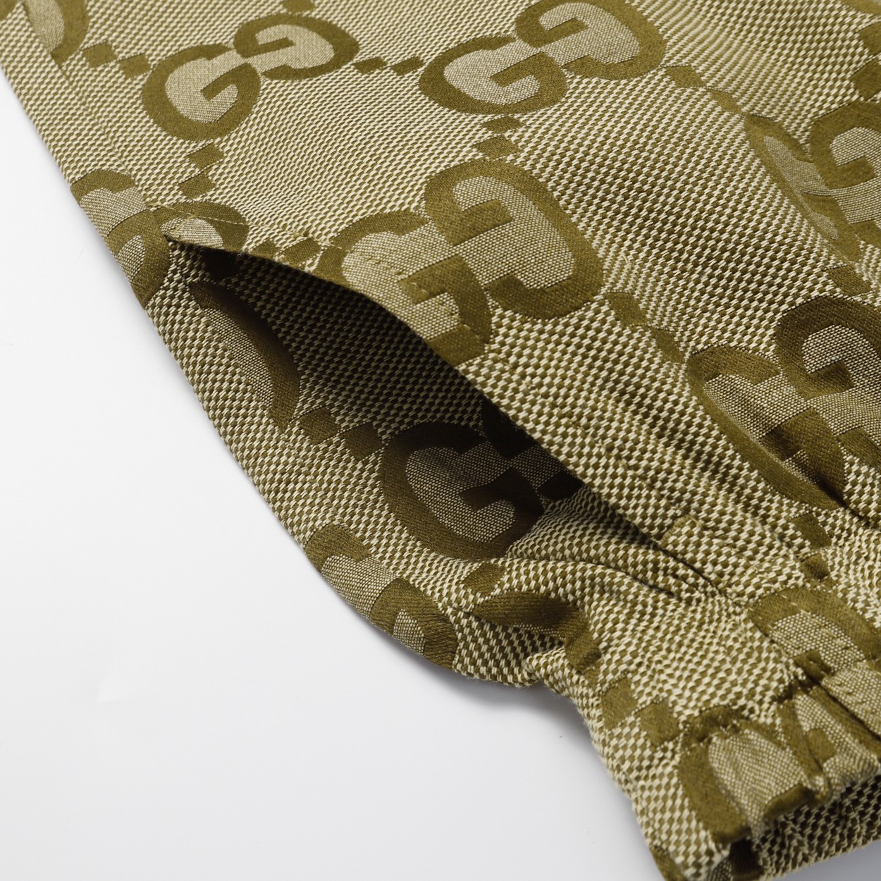 【2024】【GUCCI  公式旗艦店】クッチ   ショートパンツ  ご好評に付き再入荷！