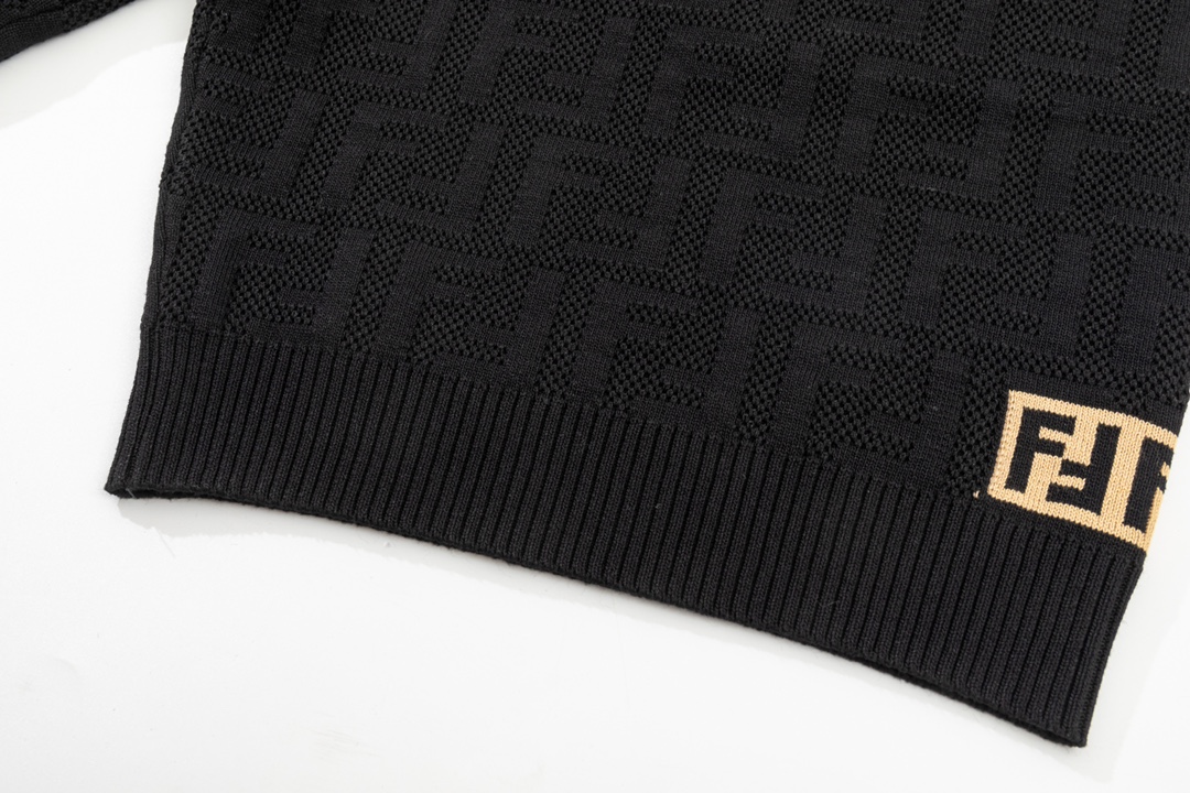 【2024】【FENDI  公式旗艦店】フェンディ   ショートパンツご好評に付き再入荷！