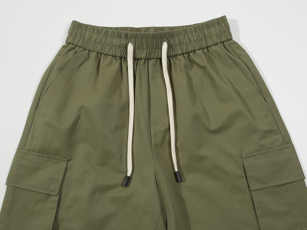 【GIVENCHY 公式旗艦店】ジバンシー    ショートパンツご好評に付き再入荷！