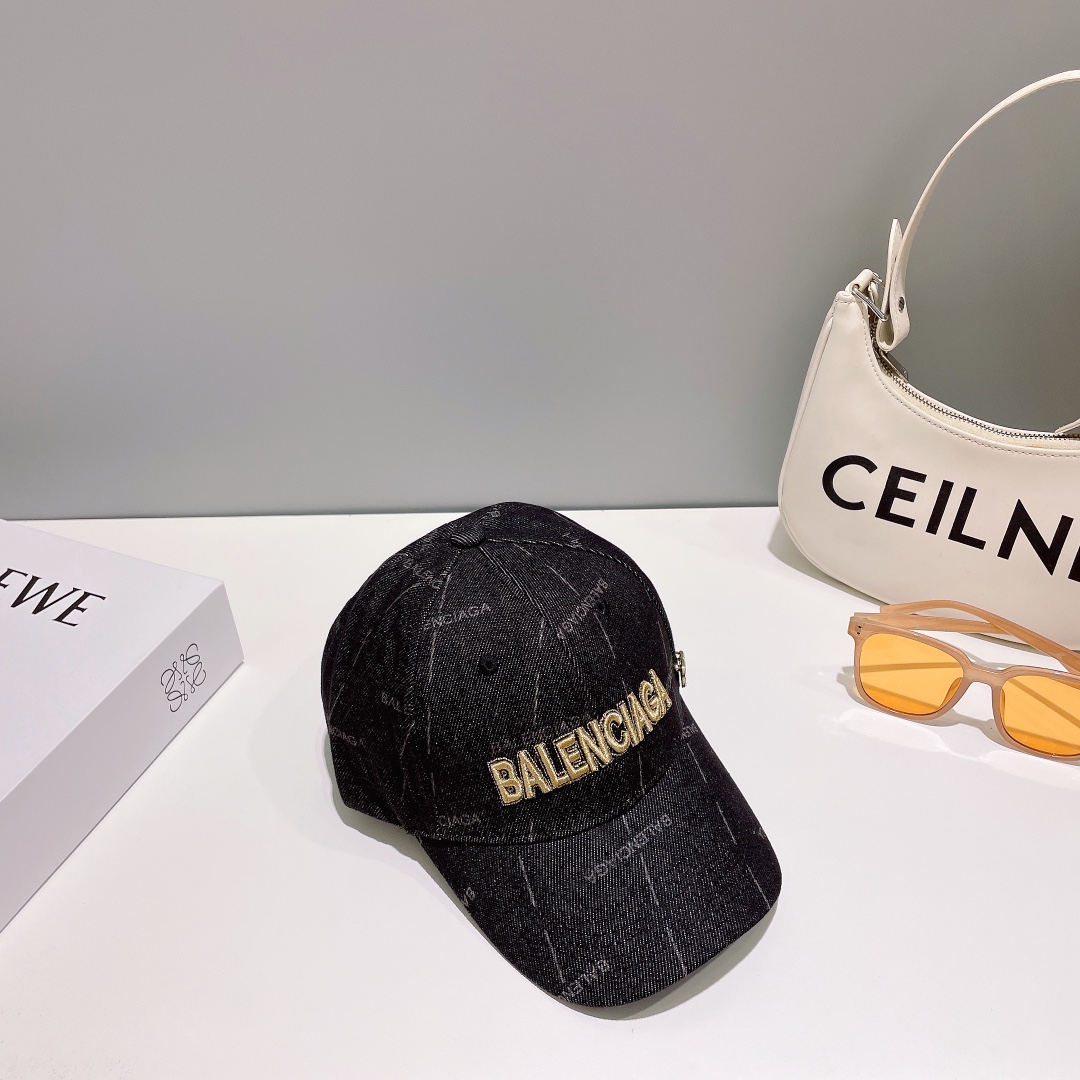 【BALENCIAGA バレンシアガ】【数量限定】 野球帽 / ハット