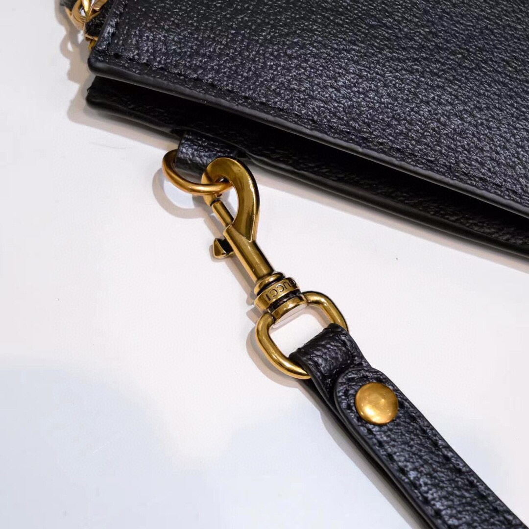 【GUCCI 公式 旗艦店】クッチ  クラッチバッグ 当日出荷 好評に付き再入荷！28*20CM