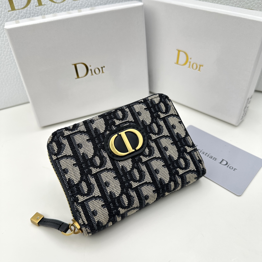 【DIOR 公式 旗艦店】ディオール 財布   当日出荷 好評に付き再入荷！12*8.5cm