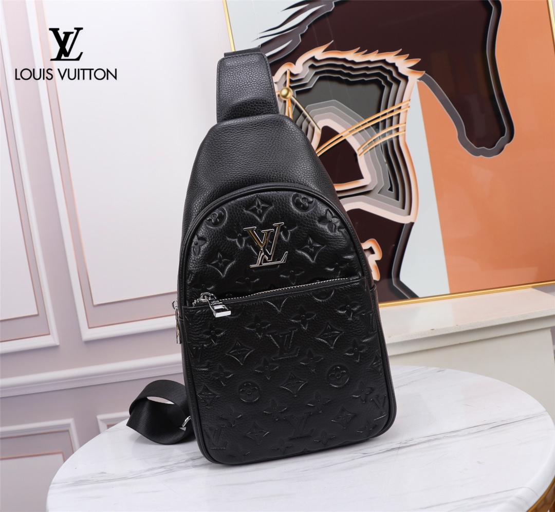 【2024】LV【LOUIS VUITTON  公式 旗艦店】 ルイヴィトン   胸ポケット当日出荷 好評に付き再入荷！29*16*6CM