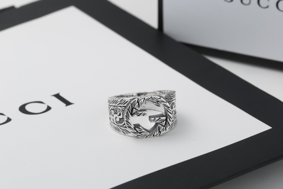 【GUCCI】クッチ  指輪