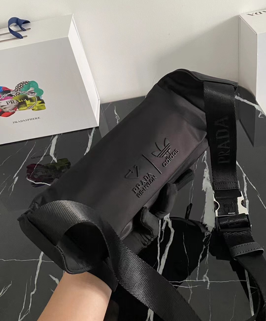 【2024】【PRADA 公式 旗艦店】プラダ  ウエストポーチ 当日出荷 好評に付き再入荷！26*12*7CM