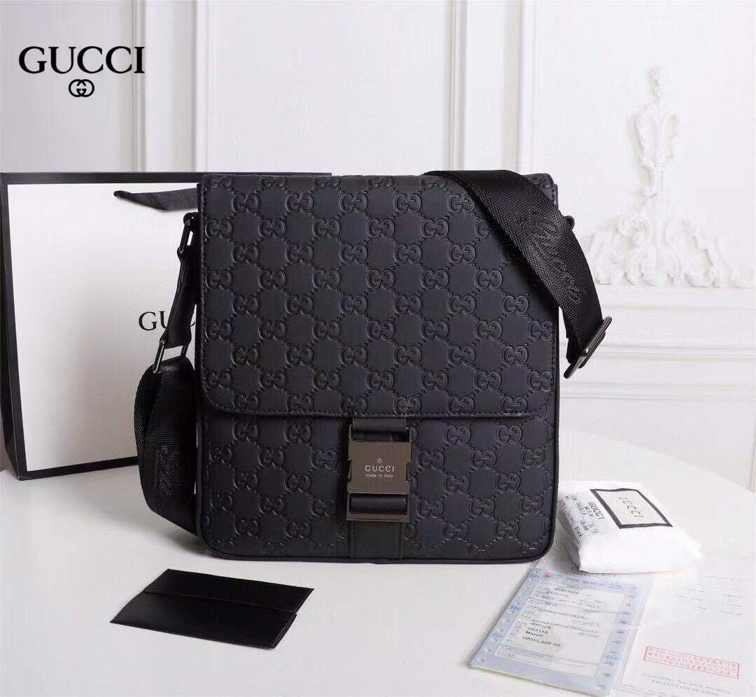 【2024】【GUCCI 公式 旗艦店】クッチ  ショルダーバッグ 当日出荷 好評に付き再入荷！25*27*6CM
