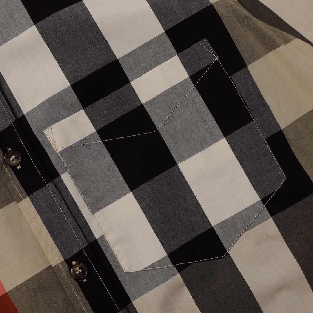【BURBERRY  公式旗艦店】バーバリー  シャツ ご好評に付き再入荷！
