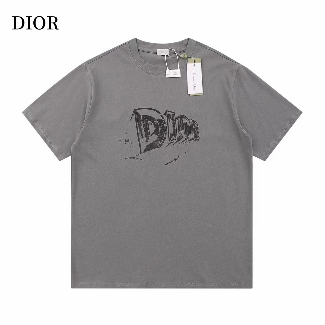 【DIOR 公式旗艦店】ディオール    Tシャツ ご好評に付き再入荷！