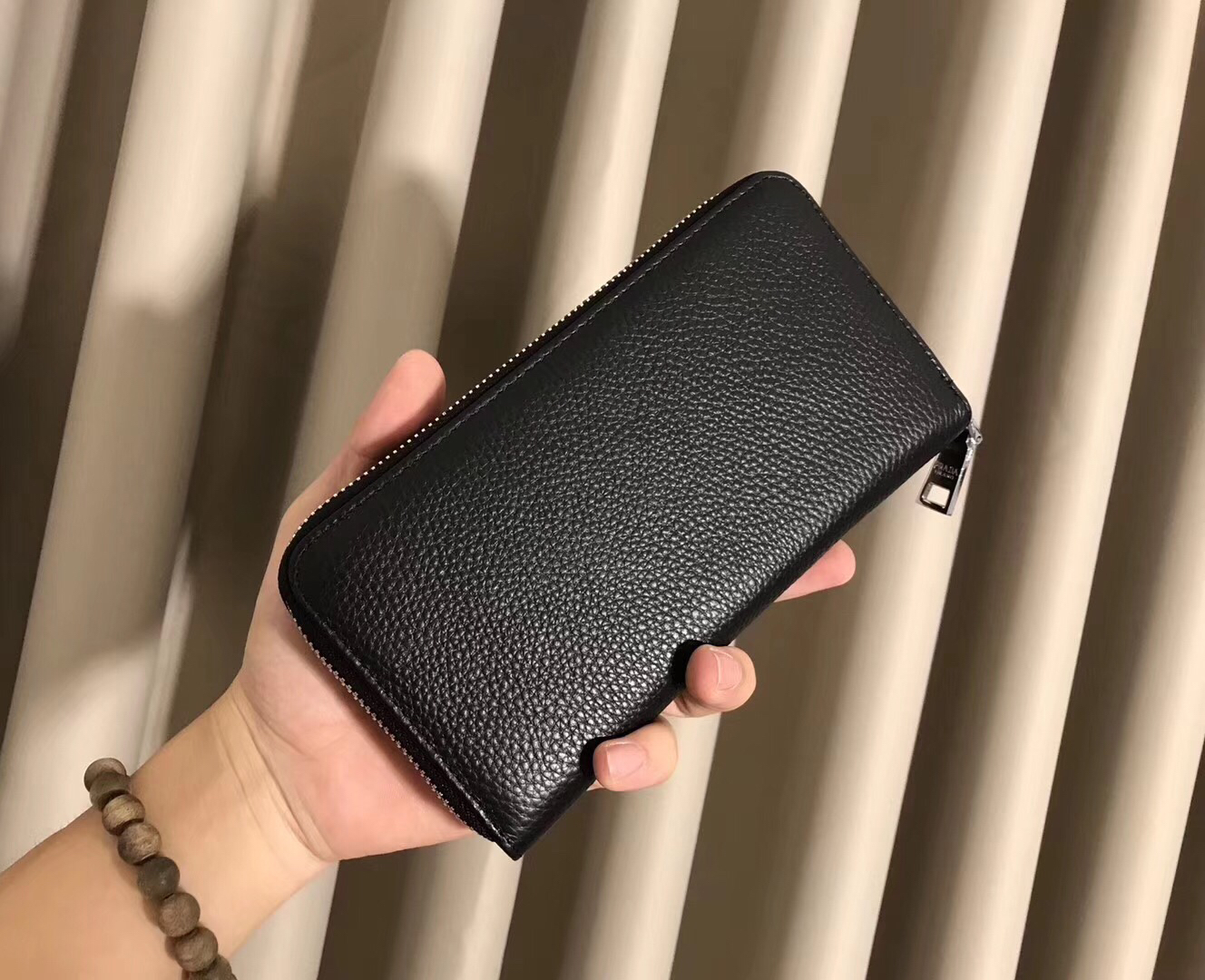 【2024】【PRADA  公式 旗艦店】プラダ  財布当日出荷 好評に付き再入荷！30*22*10CM