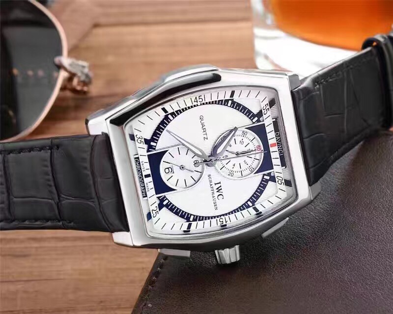 IWC  ( IWC)  腕時計  56*52MM