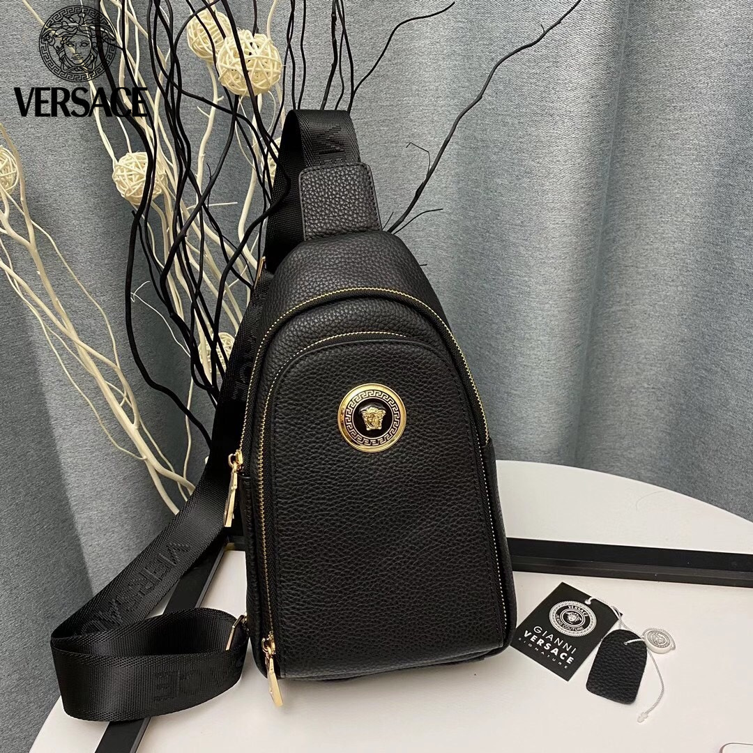 【2024】【VERSACE 公式旗艦店】ヴェルサーチ    胸ポケット  当日出荷 好評に付き再入荷！32*18*6CM