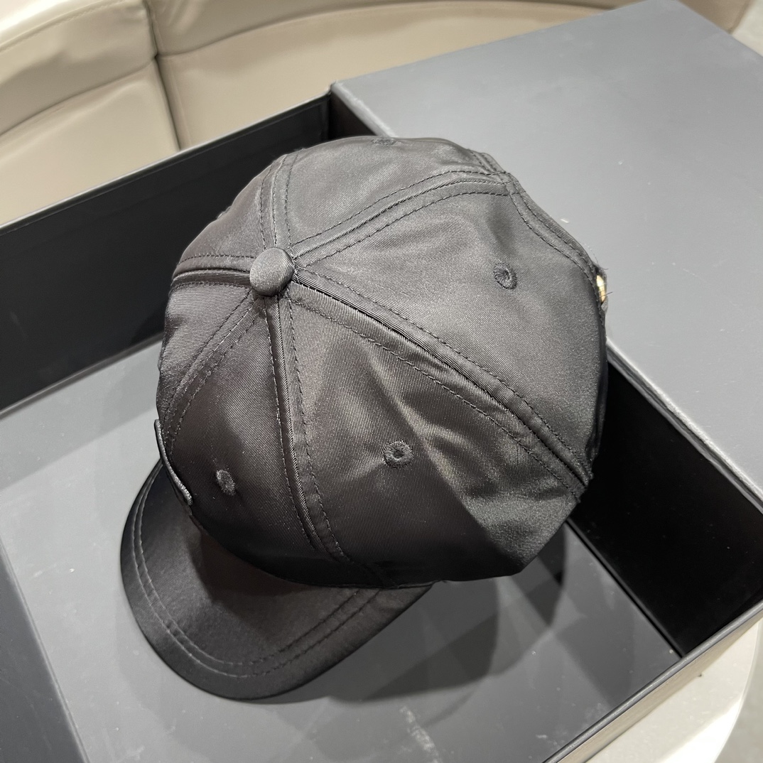 【BURBERRY  バーバリー】【数量限定】 野球帽 / ハット